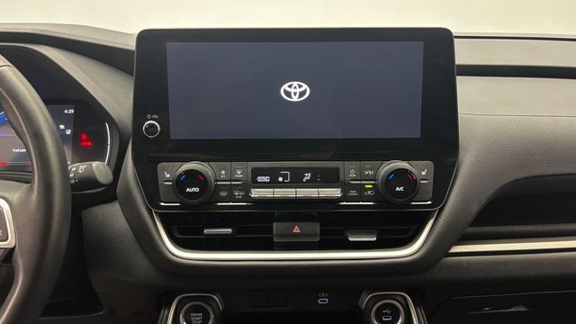 2024 Toyota Grand Highlander XLE AWD - 23034745 - 18