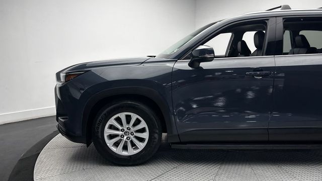 2024 Toyota Grand Highlander XLE AWD - 23034745 - 3