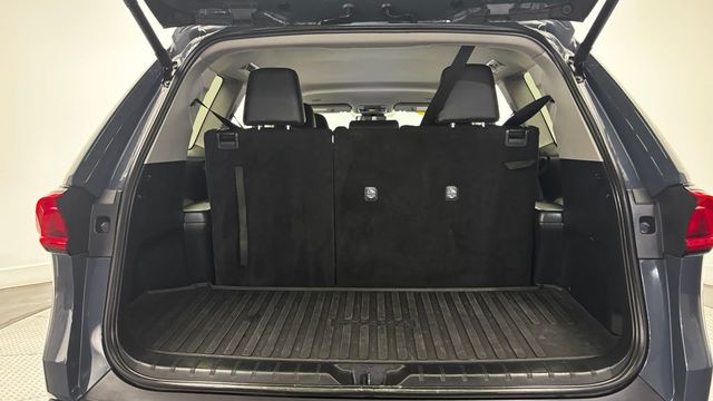 2024 Toyota Grand Highlander XLE AWD - 23034745 - 39