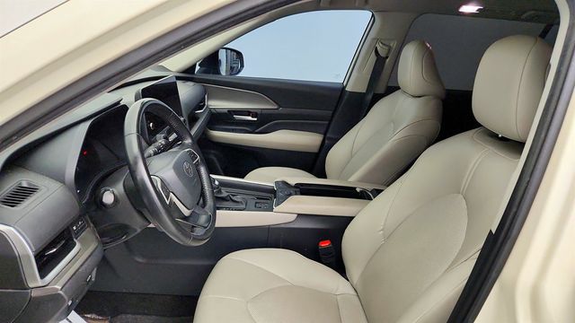 2024 Toyota Grand Highlander XLE AWD - 23029972 - 13