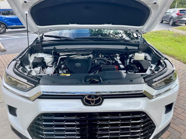 2024 Toyota Grand Highlander XLE FWD - 22934891 - 17