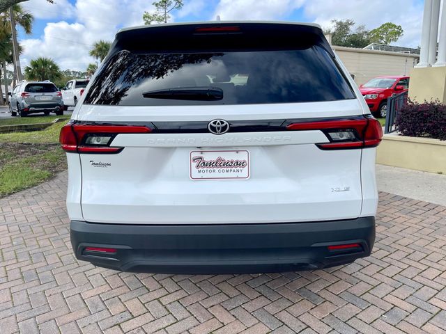2024 Toyota Grand Highlander XLE FWD - 22934891 - 3