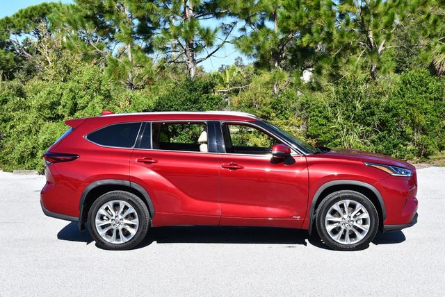 2024 Toyota Highlander Hybrid Limited AWD SUV W/3rd Row Seating - 23094577 - 33