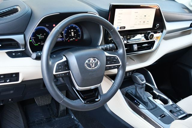 2024 Toyota Highlander Hybrid Limited AWD SUV W/3rd Row Seating - 23094577 - 47