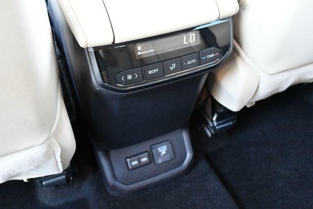 2024 Toyota Highlander Hybrid Limited AWD SUV W/3rd Row Seating - 23094577 - 54