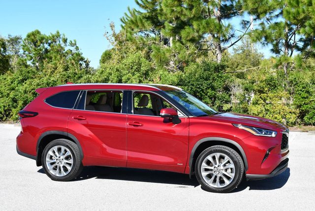 2024 Toyota Highlander Hybrid Limited AWD SUV W/3rd Row Seating - 23094577 - 7
