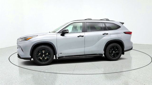 2024 Toyota Highlander Hybrid XLE Nightshade AWD w/ Tow Hitch & Cargo Bars - 23082267 - 7