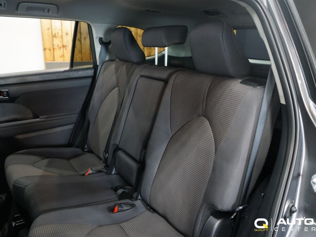 2024 Toyota Highlander LE AWD - 22924310 - 31