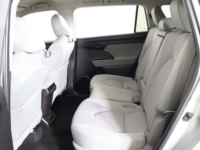 2024 Toyota Highlander LE AWD - 23008248 - 32