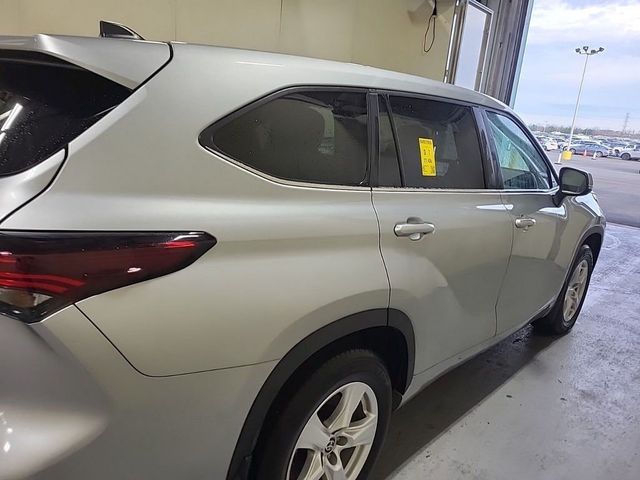 2024 Toyota Highlander LE AWD - 23008248 - 3