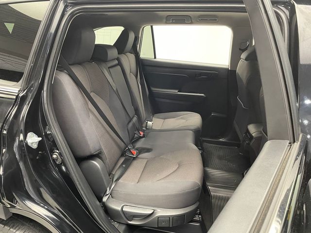 2024 Toyota Highlander LE AWD - 22850771 - 37