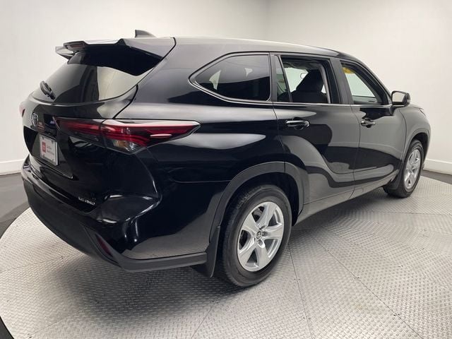 2024 Toyota Highlander LE AWD - 22850771 - 4
