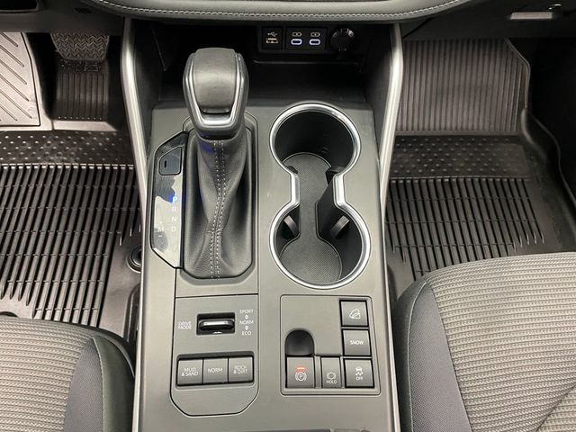 2024 Toyota Highlander LE AWD - 23002659 - 28