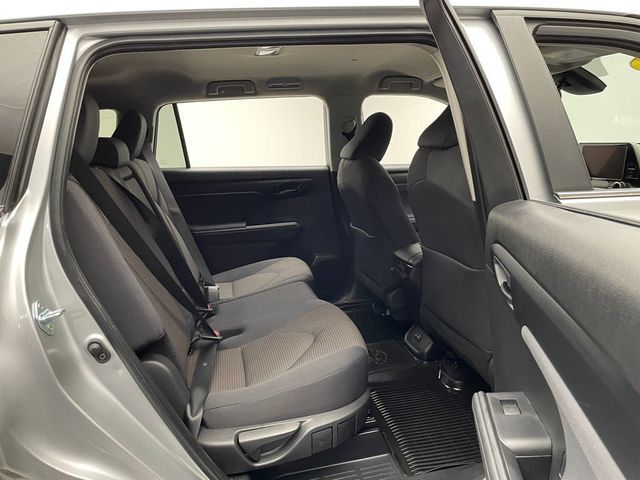 2024 Toyota Highlander LE AWD - 23002659 - 35