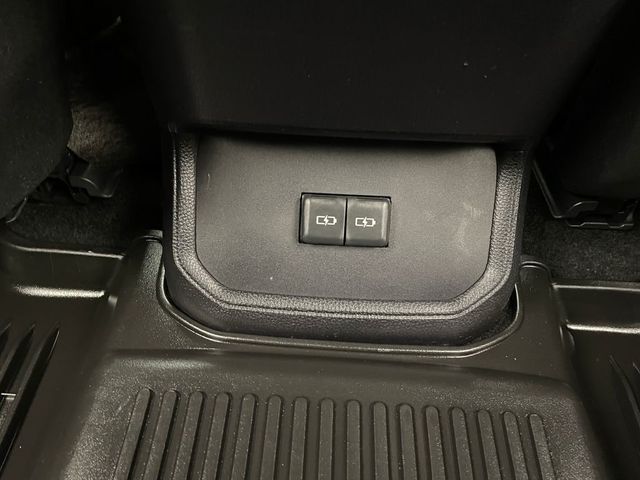 2024 Toyota Highlander LE AWD - 23002659 - 38