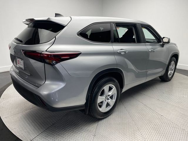 2024 Toyota Highlander LE AWD - 23010316 - 4