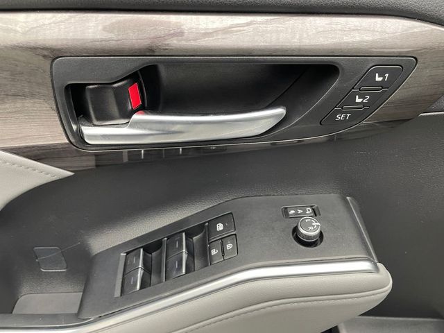 2024 Toyota Highlander Limited AWD - 22979766 - 9