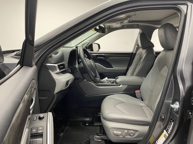 2024 Toyota Highlander Limited AWD - 22979766 - 11