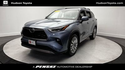 2024 Toyota Highlander
