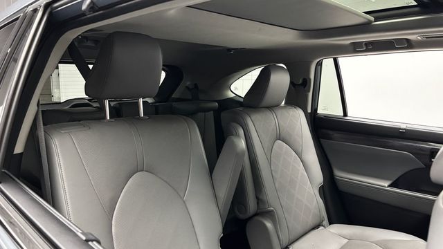 2024 Toyota Highlander Platinum AWD - 23029533 - 45