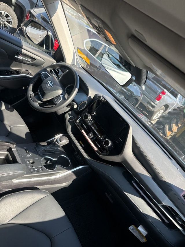 2024 Toyota Highlander XLE - 23000845 - 9