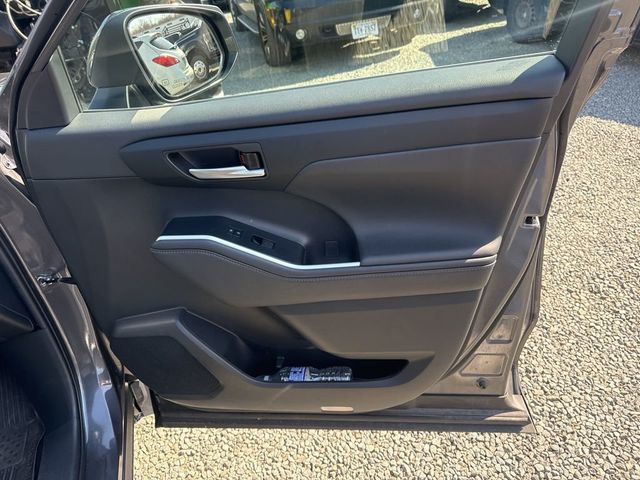 2024 Toyota Highlander XLE - 23000845 - 11
