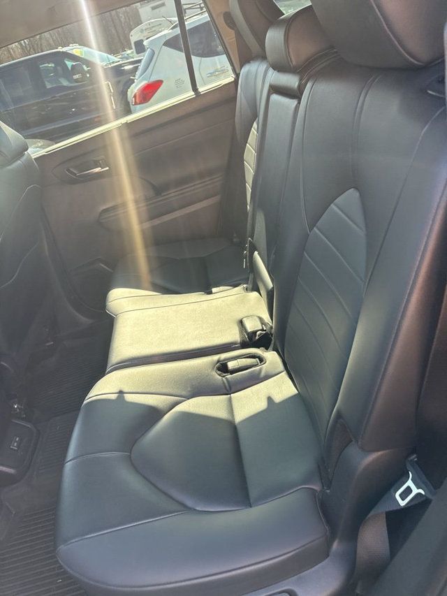 2024 Toyota Highlander XLE - 23000845 - 15