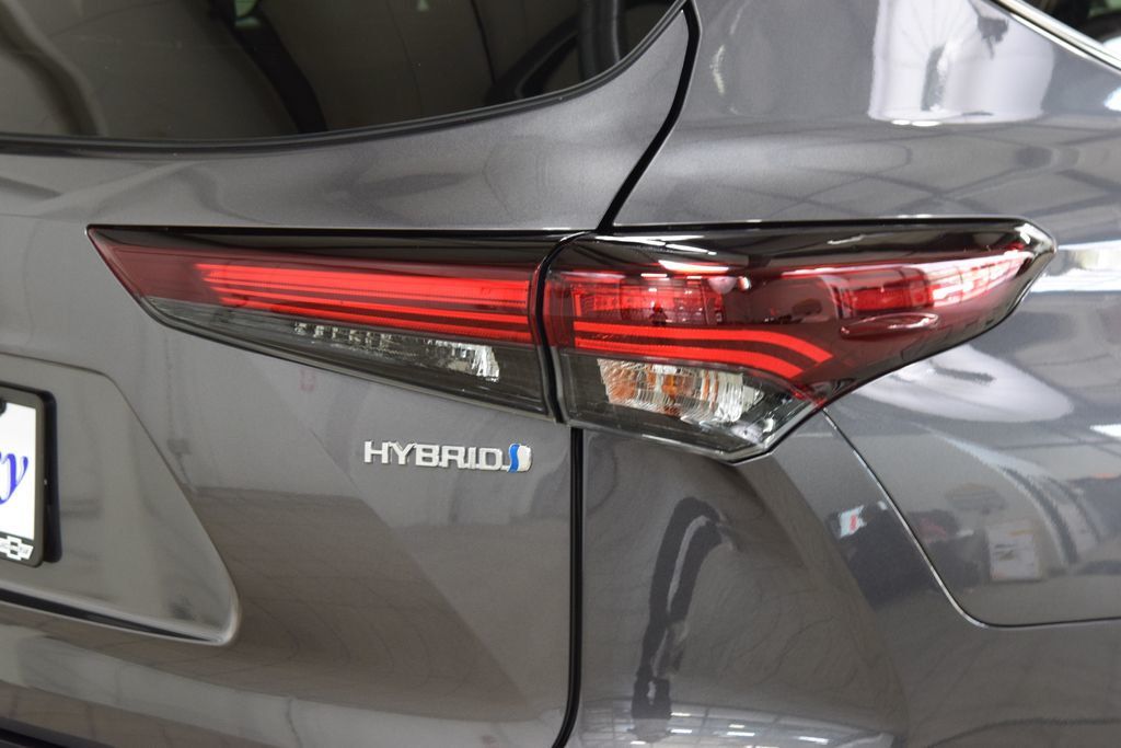 2024 Toyota Highlander XLE - 23000845 - 18