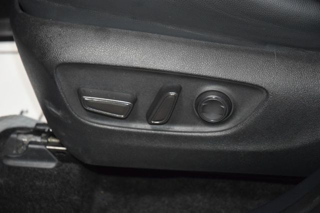 2024 Toyota Highlander XLE - 23000845 - 39