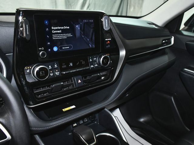 2024 Toyota Highlander XLE - 22970128 - 32