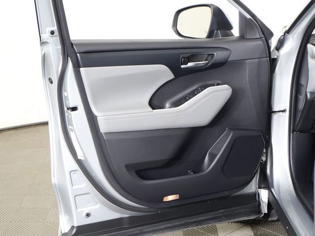 2024 Toyota Highlander XLE - 23017685 - 24