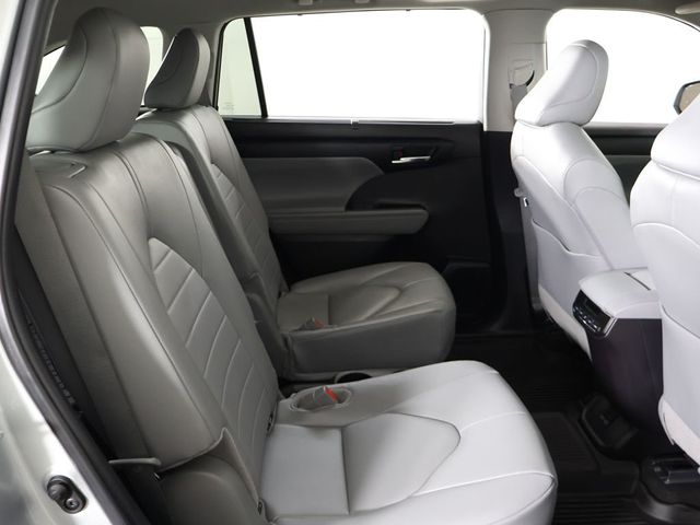 2024 Toyota Highlander XLE - 23017685 - 37