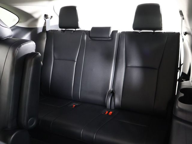 2024 Toyota Highlander XLE AWD - 23030562 - 38