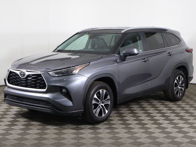 2024 Toyota Highlander XLE AWD - 23030562 - 8