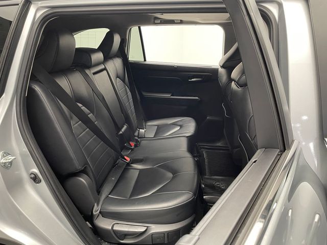 2024 Toyota Highlander XLE AWD - 22954587 - 37