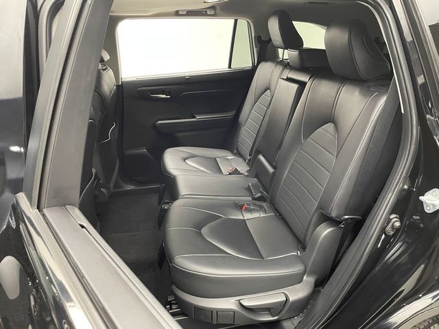 2024 Toyota Highlander XLE AWD - 22983543 - 34