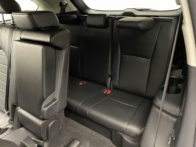 2024 Toyota Highlander XLE AWD - 22983543 - 40