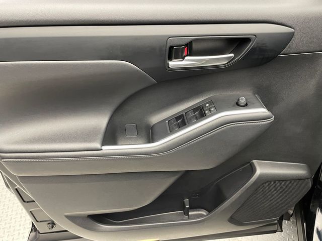 2024 Toyota Highlander XLE AWD - 22983543 - 8