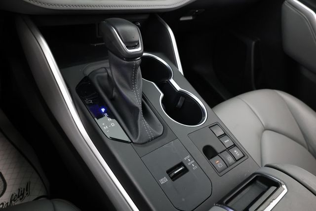 2024 Toyota Highlander XLE FWD - 22937476 - 11