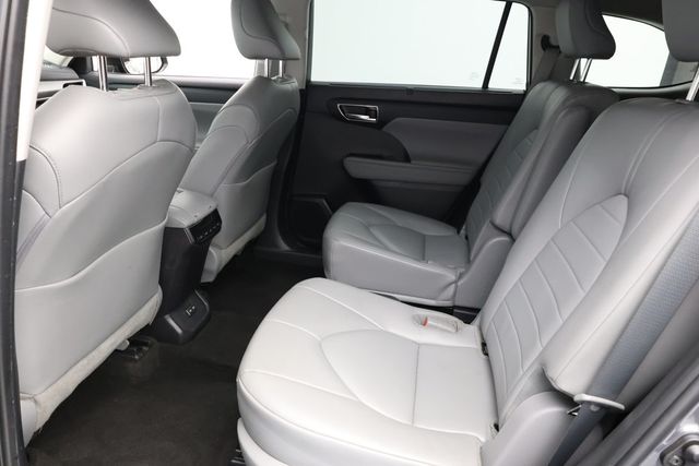 2024 Toyota Highlander XLE FWD - 22937476 - 15