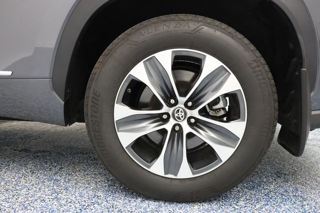 2024 Toyota Highlander XLE FWD - 22937476 - 4