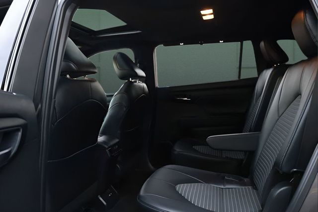 2024 Toyota Highlander XSE FWD - 23024586 - 19