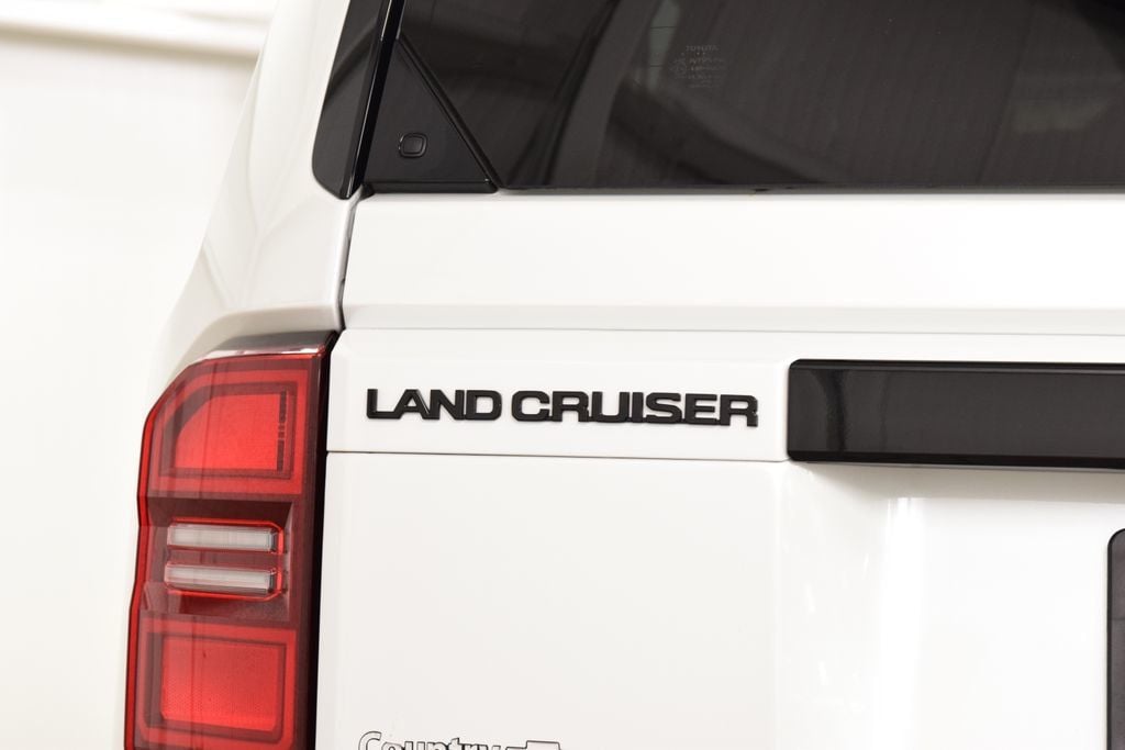 2024 Toyota Land Cruiser 4WD - 23061033 - 21