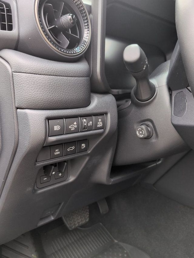 2024 Toyota Land Cruiser 4WD - 23061033 - 23