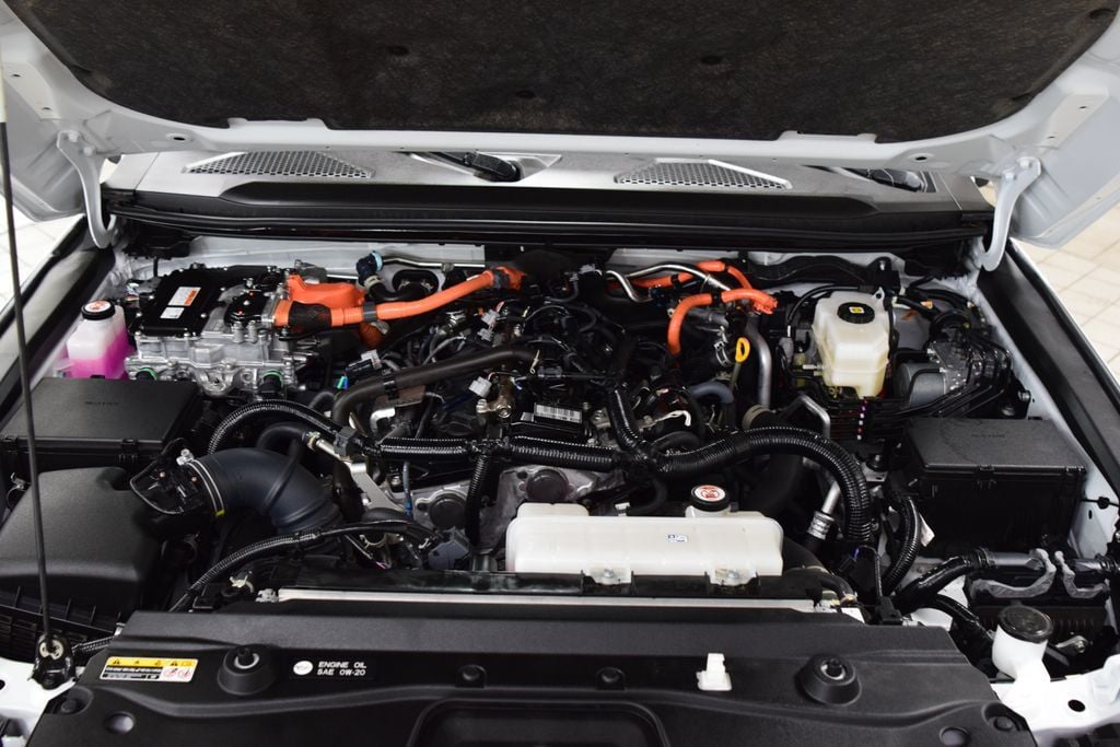 2024 Toyota Land Cruiser 4WD - 23061033 - 28