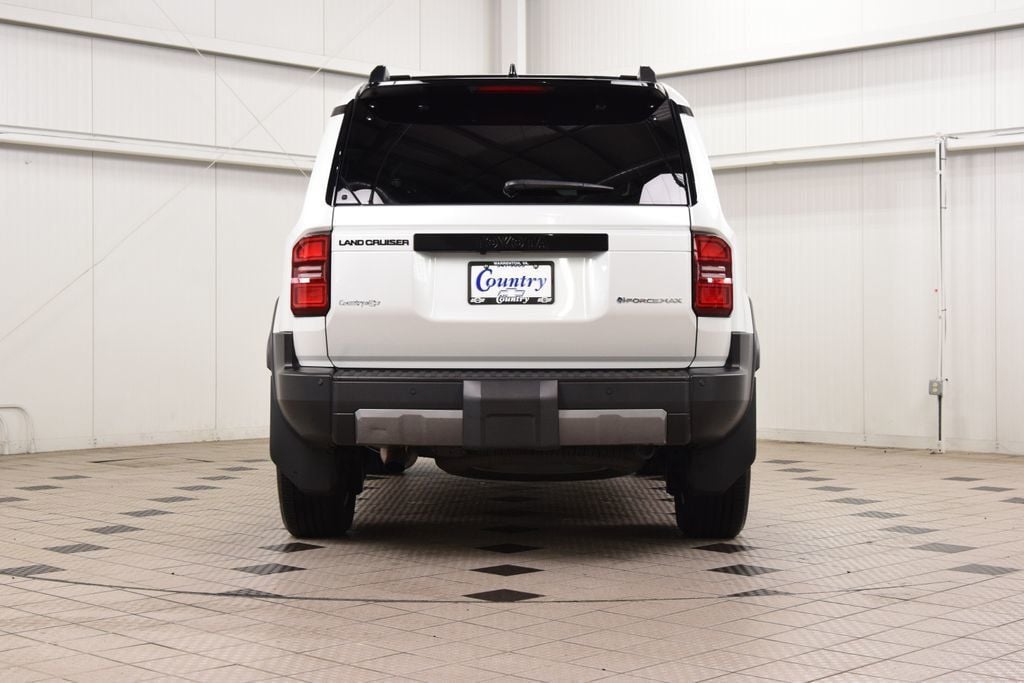 2024 Toyota Land Cruiser 4WD - 23061033 - 6