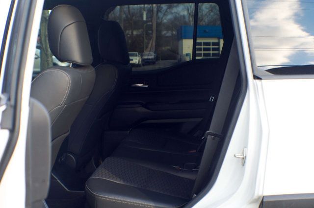 2024 Toyota Land Cruiser Premium Pkg/Heated&Cooled Seats/BlindSpot/Lane Departure Warning - 22985535 - 37