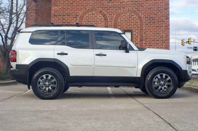 2024 Toyota Land Cruiser Premium Pkg/Heated&Cooled Seats/BlindSpot/Lane Departure Warning - 22985535 - 3