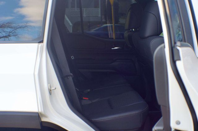 2024 Toyota Land Cruiser Premium Pkg/Heated&Cooled Seats/BlindSpot/Lane Departure Warning - 22985535 - 44