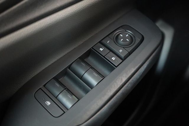 2024 Toyota Prius LE - 23048921 - 30